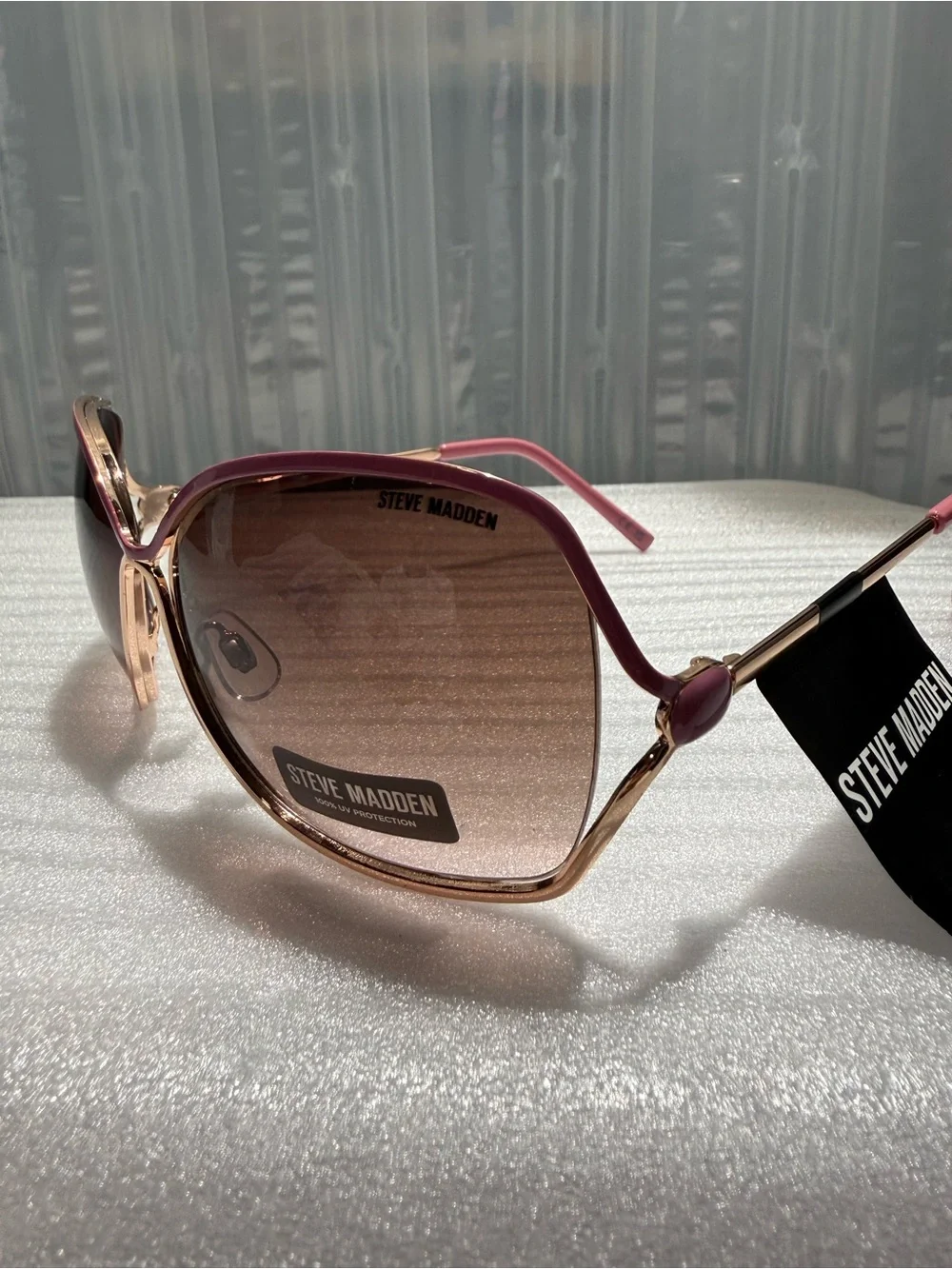 Steve Madden NWT Outlook Pink & Gold Butterfly Sunglasses X1708 “just married”